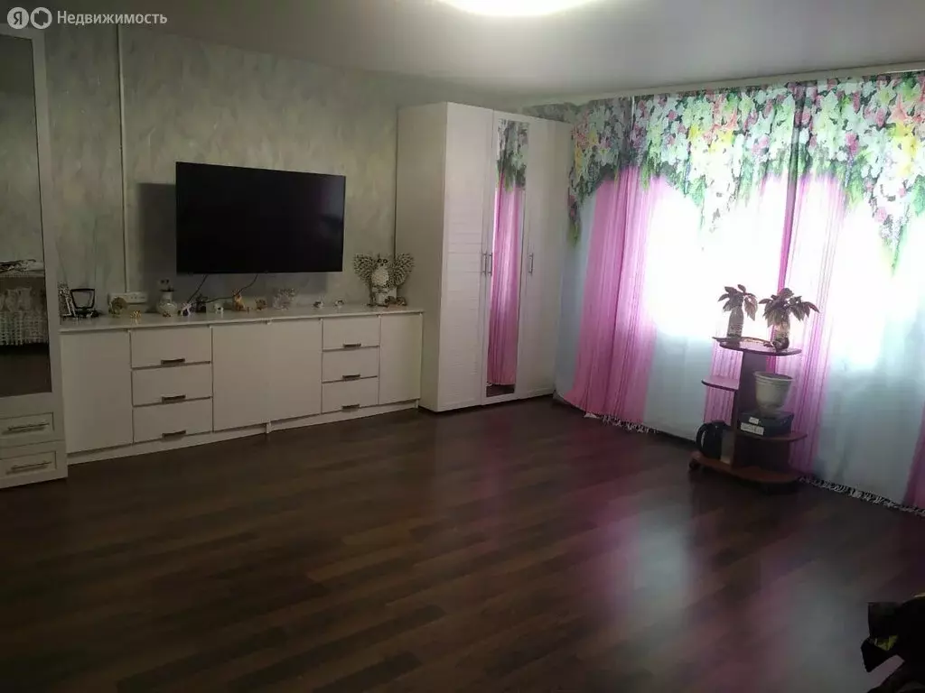 3-комнатная квартира: деревня Слоптово, 70 (85.6 м) - Фото 1