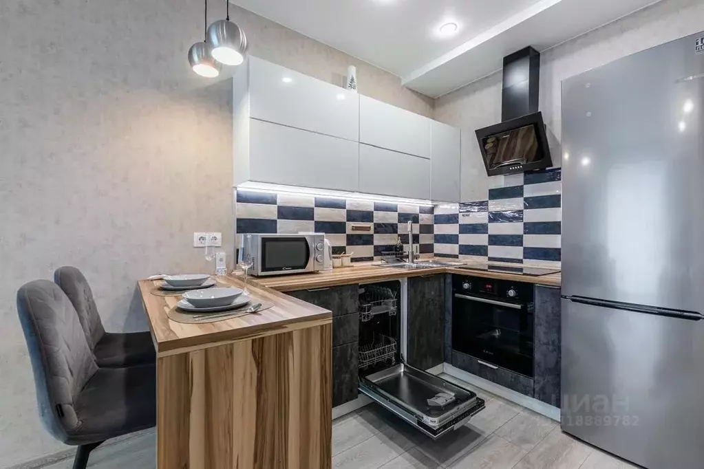 2-к кв. Татарстан, Казань ул. Николая Ершова, 66В (45.0 м) - Фото 0