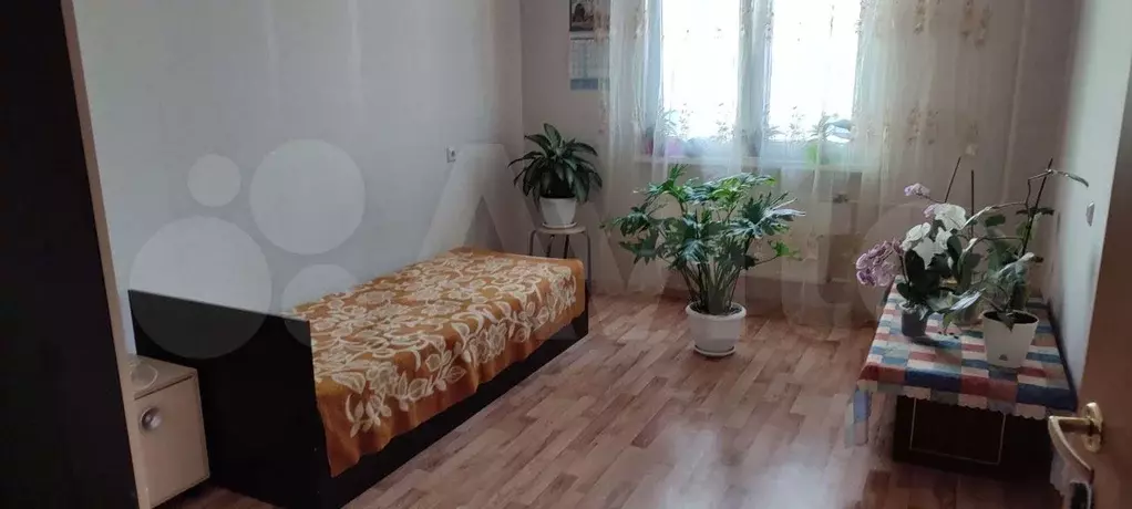 Комната 14 м в 4-к, 12/17 эт. - Фото 1