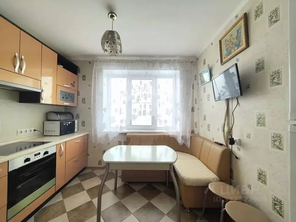 2-к кв. Санкт-Петербург, Санкт-Петербург, Колпино Октябрьская ул., 61 ... - Фото 1