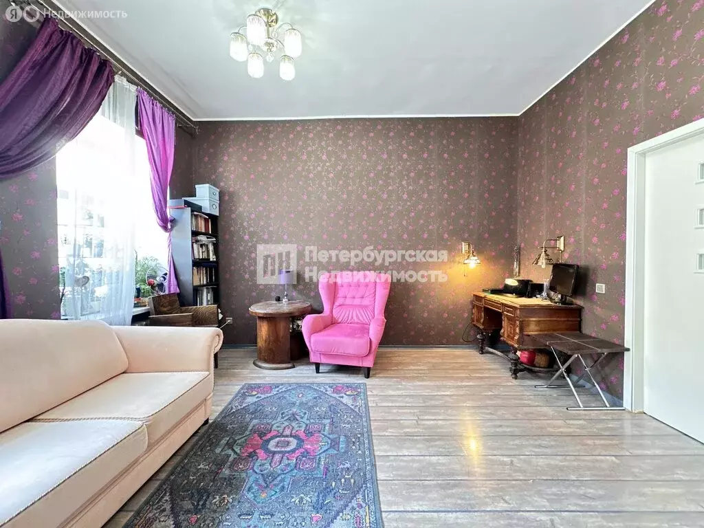 3-комнатная квартира: Санкт-Петербург, 3-я линия Васильевского ... - Фото 2