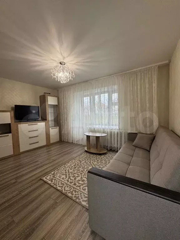 1-к. квартира, 40 м, 1/5 эт. - Фото 0