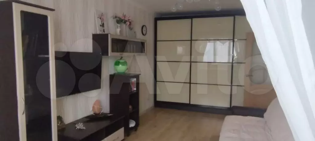 1-к. квартира, 38 м, 4/9 эт. - Фото 0