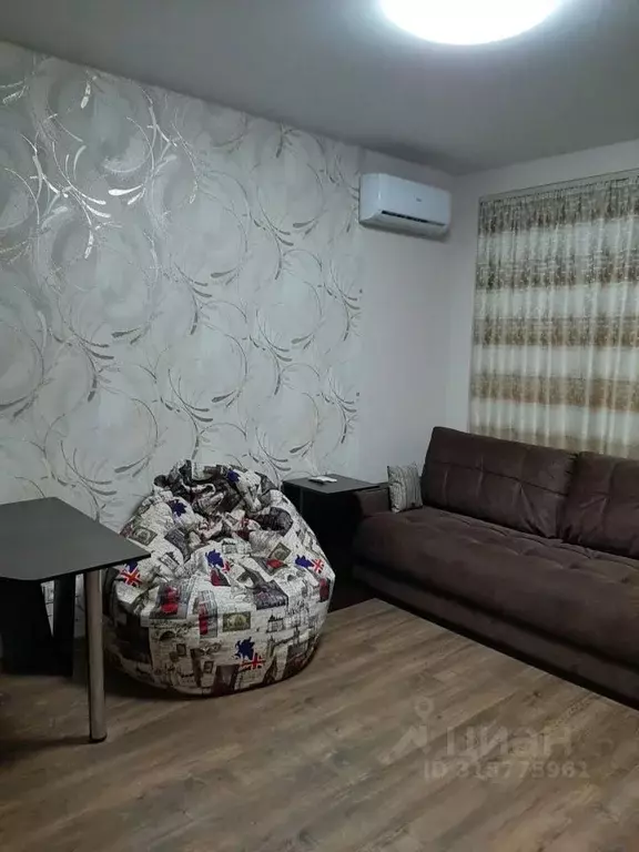 1-к кв. Крым, Симферополь ул. Старозенитная, 7 (35.0 м) - Фото 1