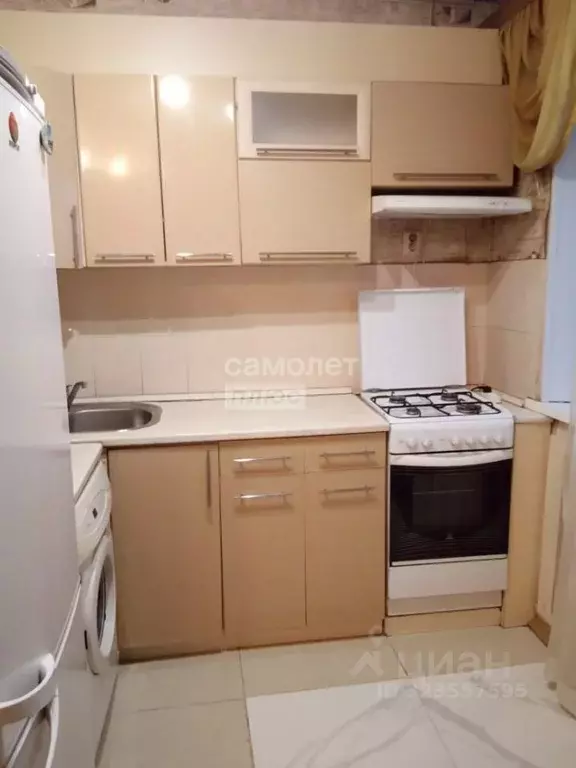 3-к кв. Волгоградская область, Волгоград просп. Маршала Жукова, 121 ... - Фото 0