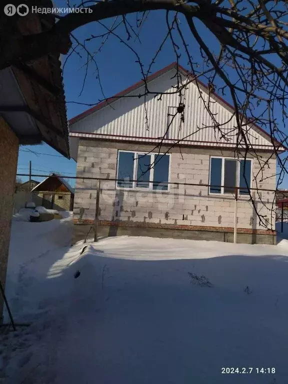 Дом в Саратов, посёлок Комсомольский, Совхозная улица (130 м) - Фото 1