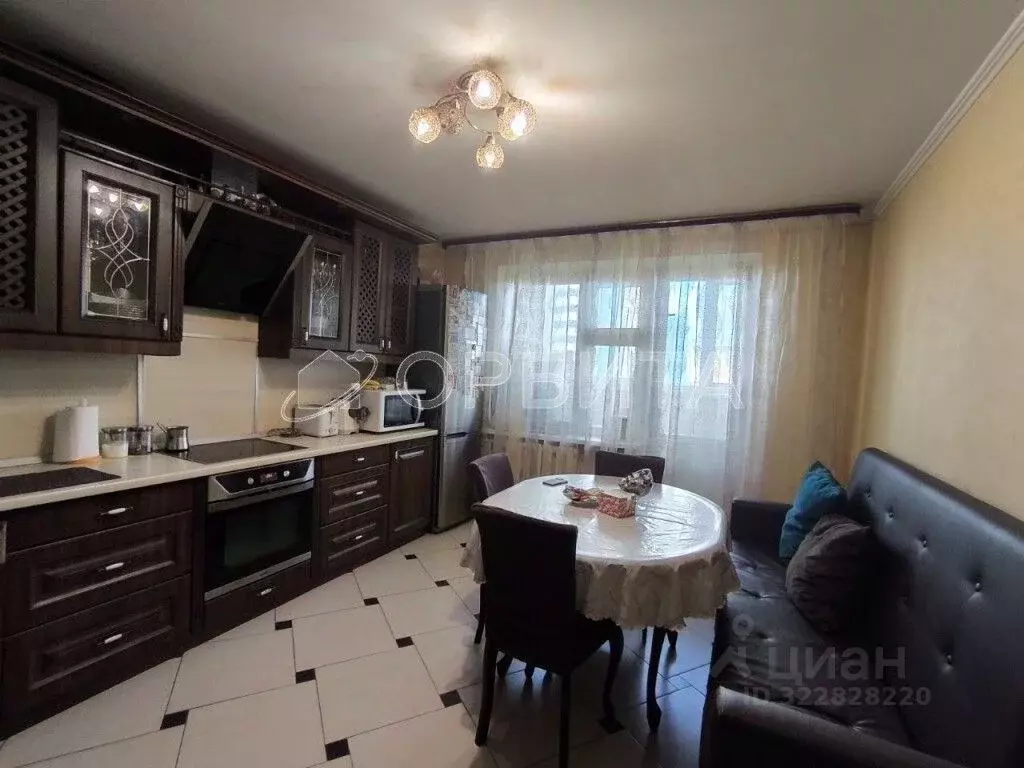 3-к кв. Тюменская область, Тюмень ул. Николая Семенова, 27к3 (90.1 м) - Фото 2