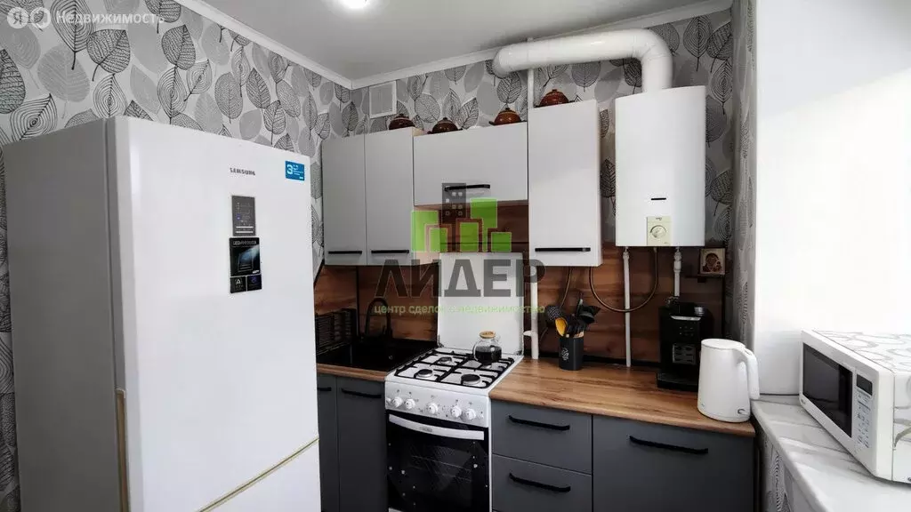 2-комнатная квартира: Нефтекамск, Комсомольский проспект, 46 (44.7 м) - Фото 1