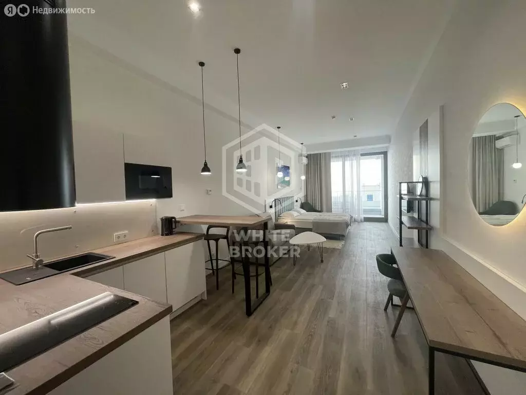 1-комнатная квартира: Ялта, улица Дражинского, 48 (52 м) - Фото 0