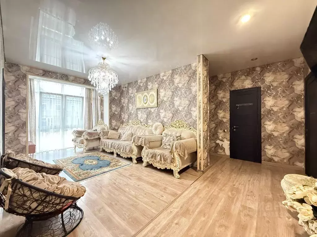 3-к кв. Кабардино-Балкария, Нальчик ул. Мовсисяна (70.5 м) - Фото 1