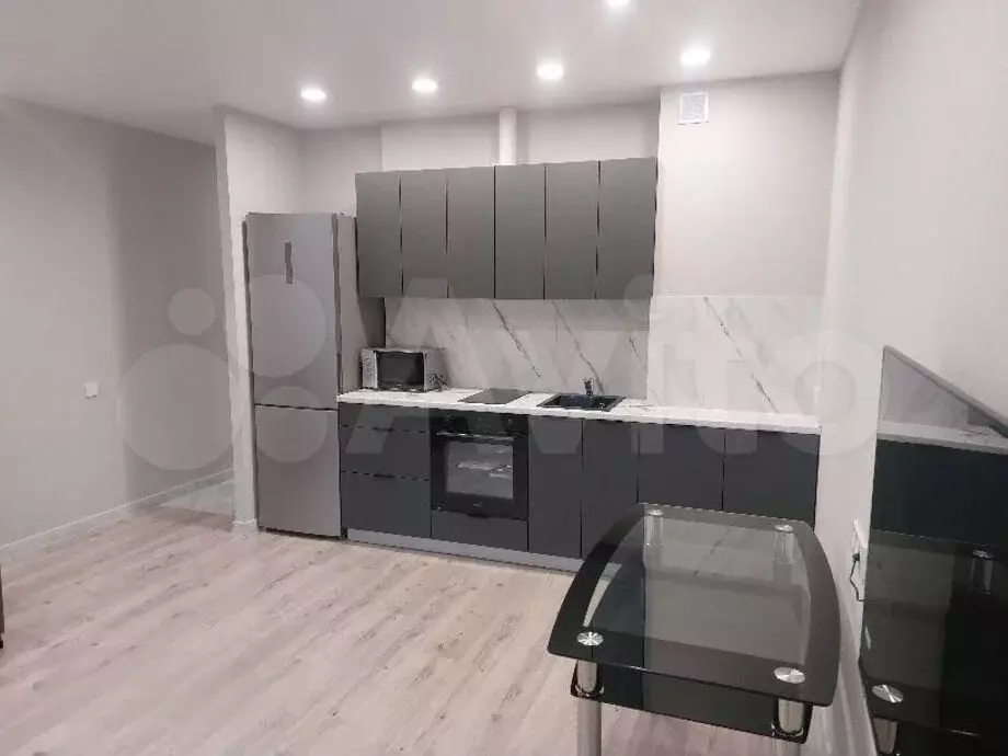 1-к. квартира, 60 м, 7/17 эт. - Фото 1