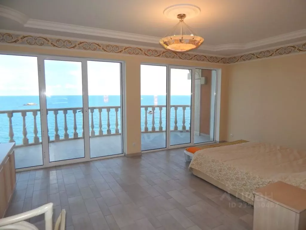 Дом в Крым, Алушта муниципальный округ, пос. Утес ул. Гагариной, ... - Фото 1