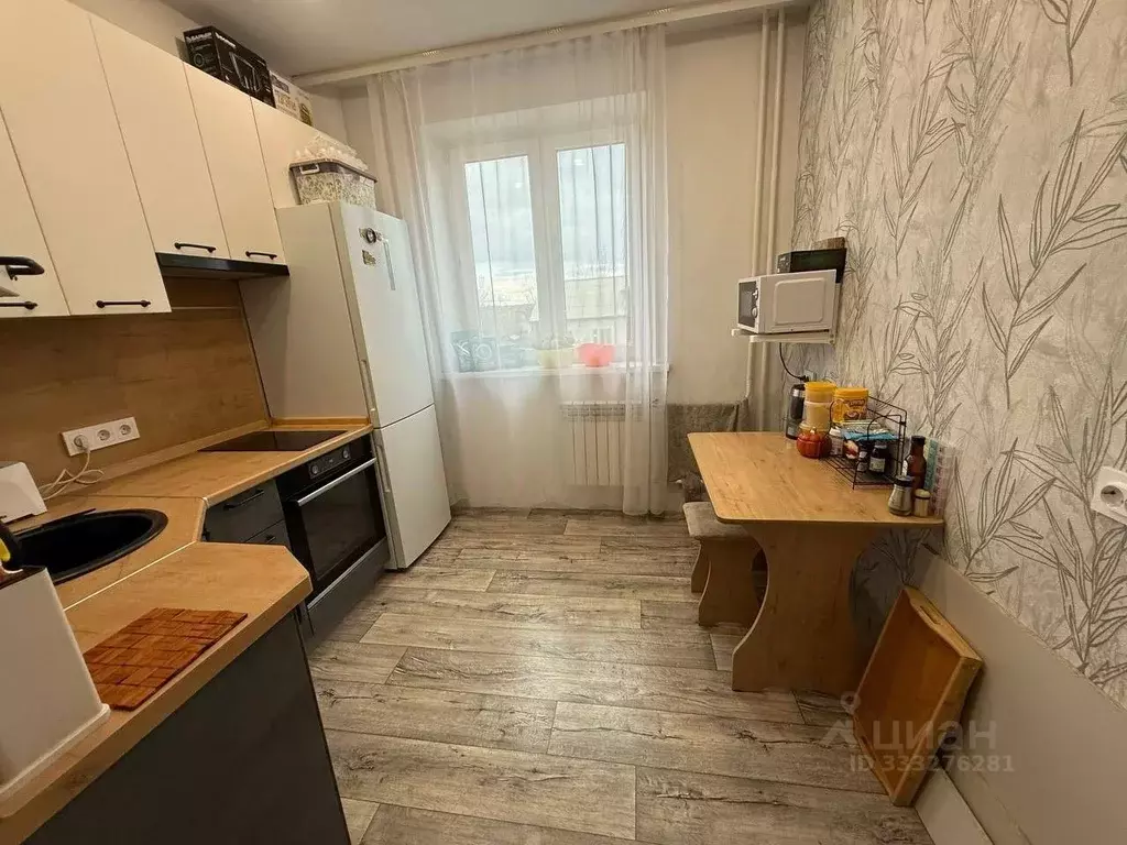 2-к кв. Хакасия, Усть-Абакан рп ул. Урицкого, 4А (52.0 м) - Фото 1