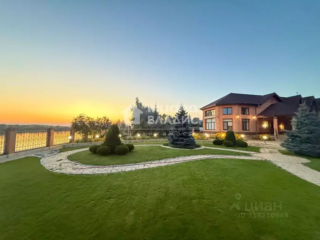 Дом в Омская область, Омский район, с. Усть-Заостровка  (280 м) - Фото 1