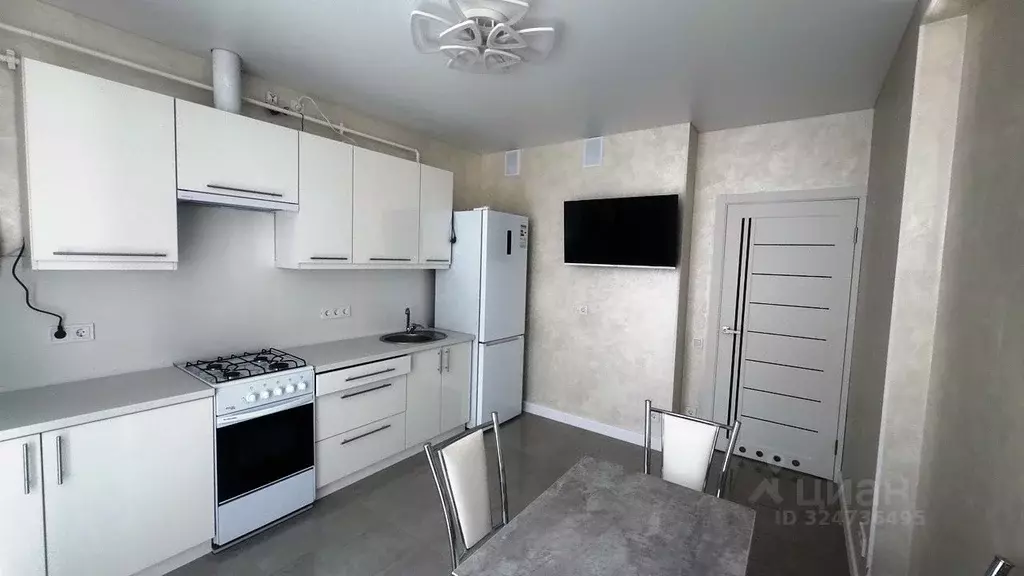 2-к кв. Крым, Евпатория ул. 9 Мая, 81А (73.3 м) - Фото 2