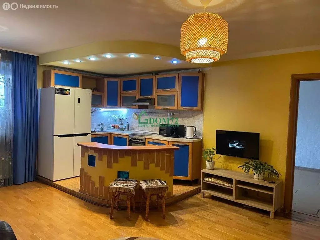 2-комнатная квартира: Тобольск, Революционная улица, 19 (81 м) - Фото 1