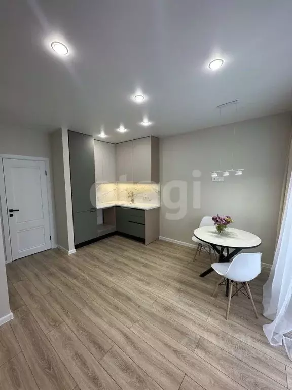 Студия Тюменская область, Тюмень ул. Фармана Салманова, 18 (34.84 м) - Фото 2