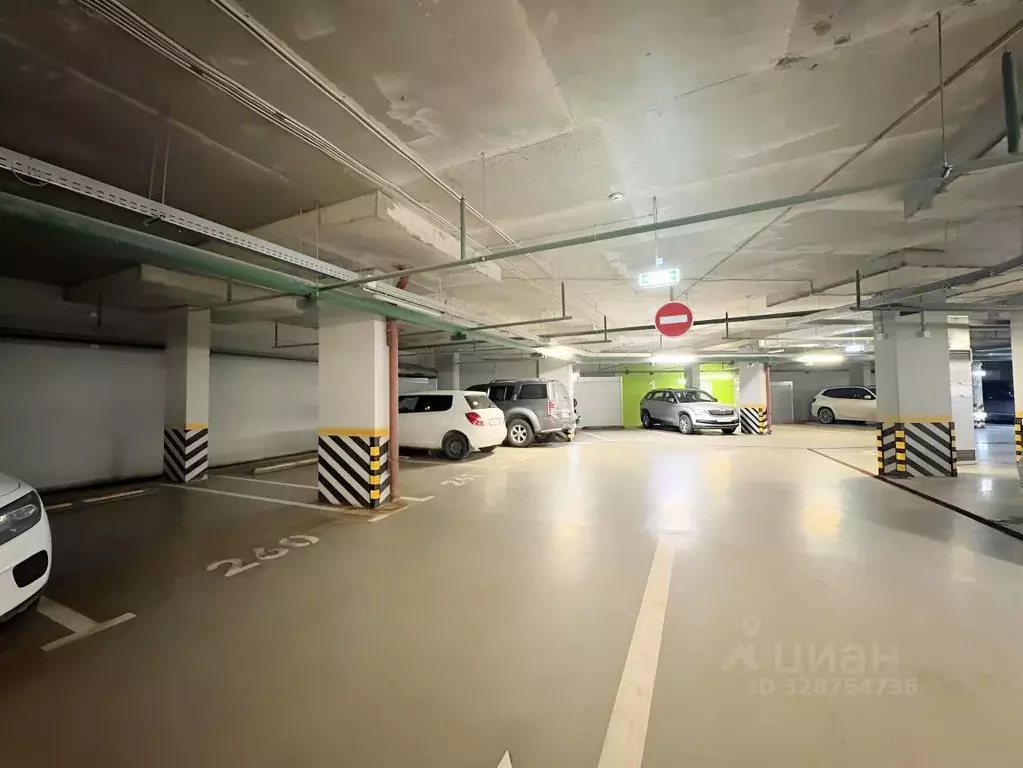 Гараж в Москва Складочная ул., 8к2 (12 м) - Фото 1