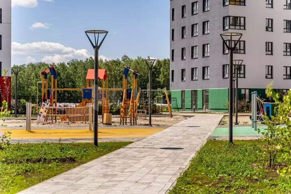 1-к кв. Тюменская область, Тюмень Рощино мкр, ул. Александра ... - Фото 1