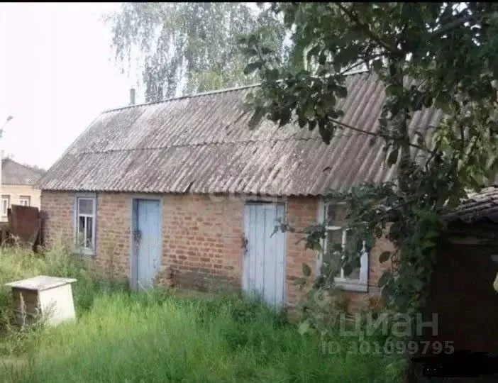 Дом в Белгородская область, Валуйский городской округ, Уразово рп ул. ... - Фото 1