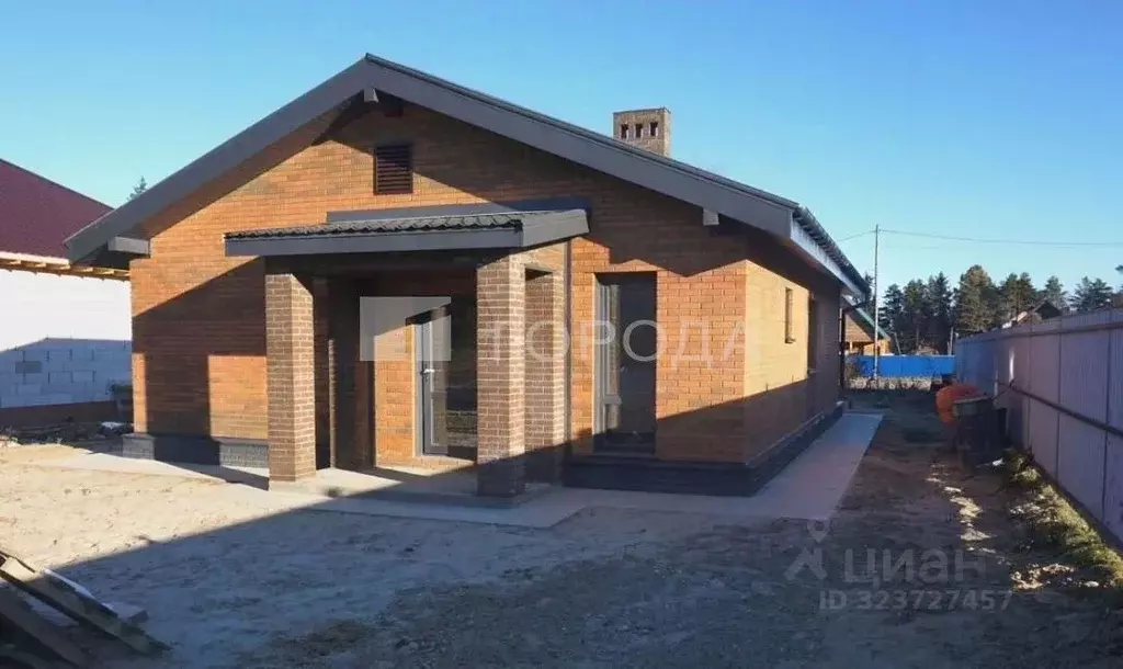 Дом в Томская область, Томский район, д. Кисловка ул. Озерная (100 м) - Фото 1