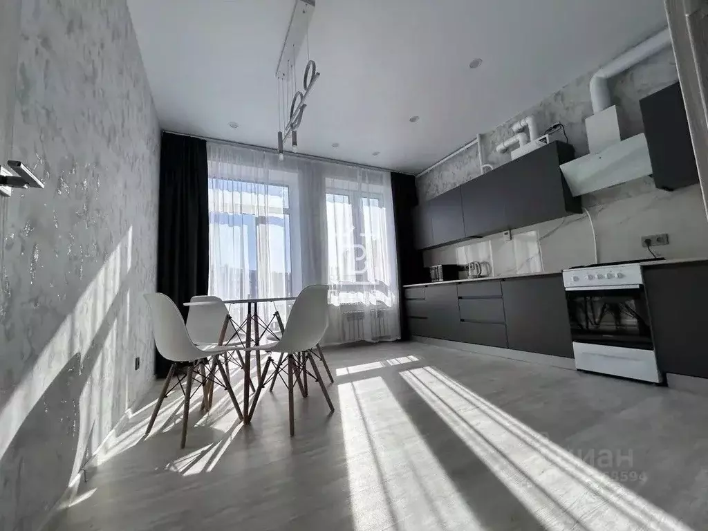 2-к кв. Калужская область, Калуга ул. Белые Росы, 5 (60.0 м) - Фото 1