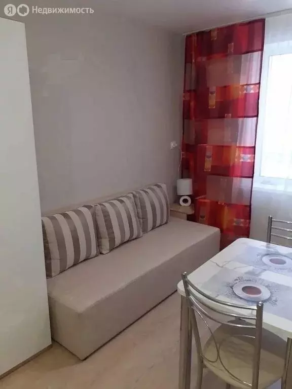 Квартира-студия: Казань, улица Академика Сахарова, 6 (17 м) - Фото 1