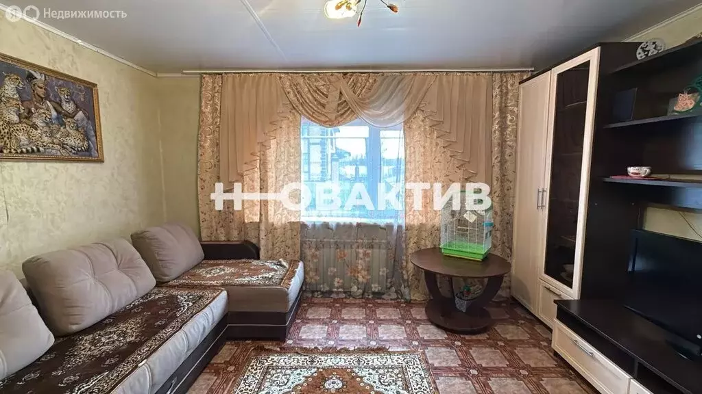 Дом в Новосибирская область, рабочий посёлок Коченёво, проспект ... - Фото 1