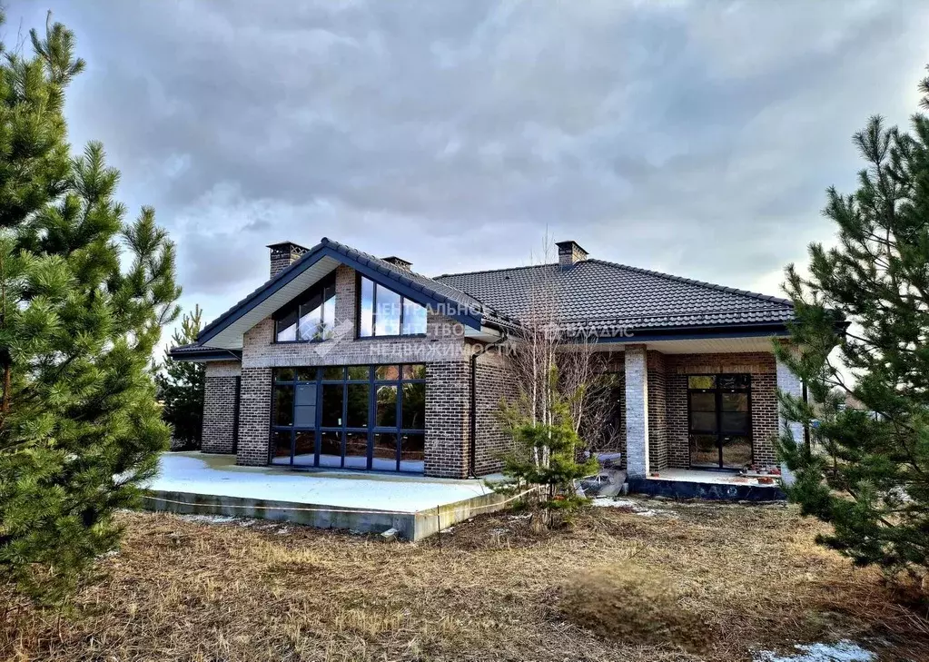 Дом в Рязанская область, Рязанский район, Варсковское с/пос, пос. ... - Фото 1