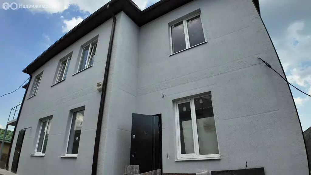 Дом в Новороссийск, улица Уварова (353 м) - Фото 2