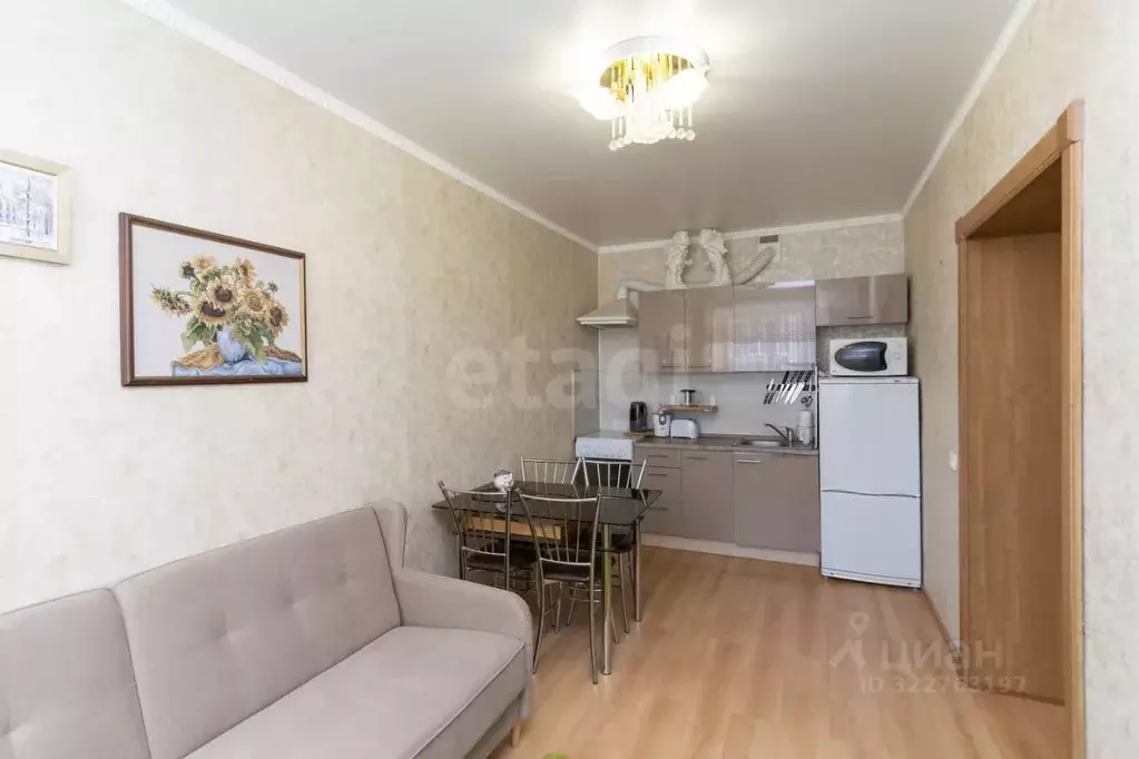 1-к кв. Тюменская область, Тюмень ул. Монтажников, 13Б (47.8 м) - Фото 1