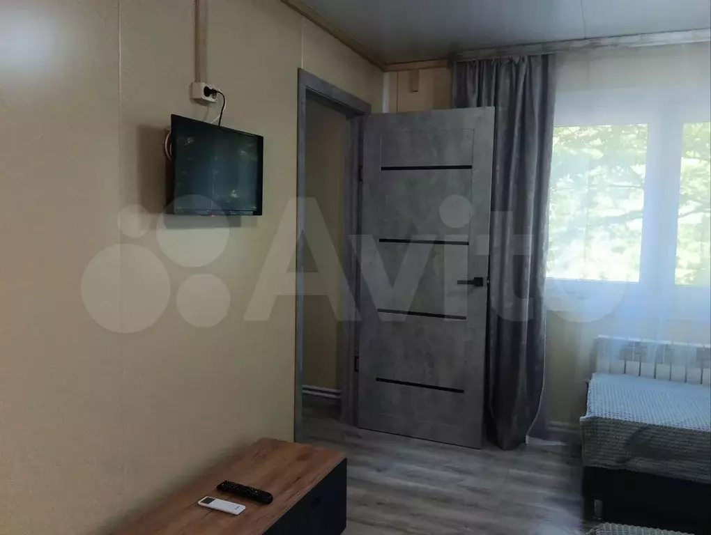 Комната 35 м, 1/2 эт. - Фото 0