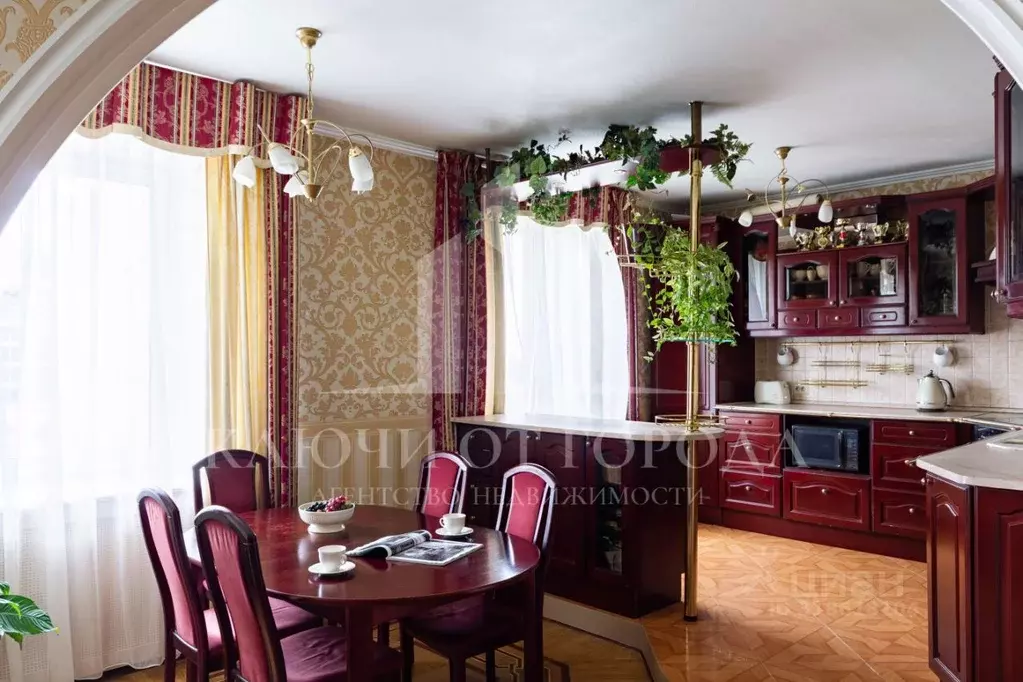 4-к кв. Санкт-Петербург Звездная ул., 11к2 (157.5 м) - Фото 0