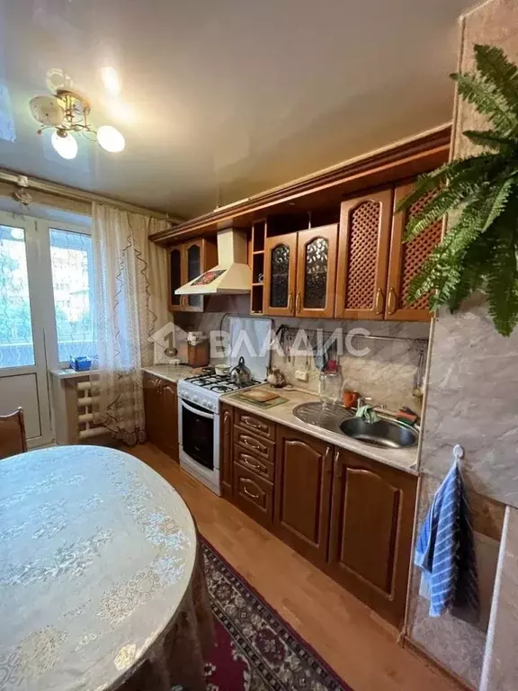 2-к. квартира, 60 м, 1/9 эт. - Фото 1