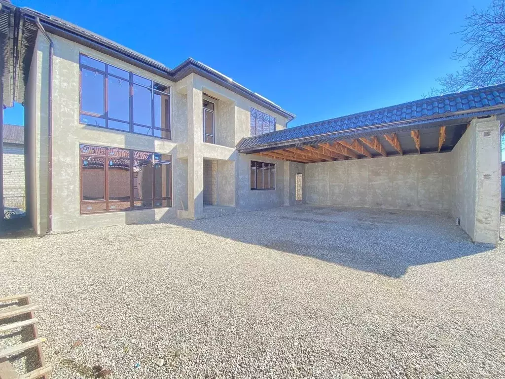 Дом в Кабардино-Балкария, Нальчик ул. Пачева, 10 (200 м) - Фото 1