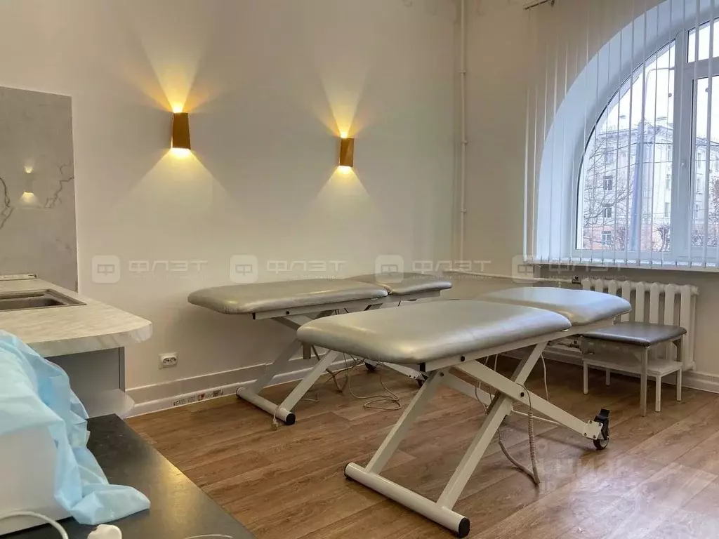 Помещение свободного назначения в Татарстан, Казань ул. Декабристов, ... - Фото 1