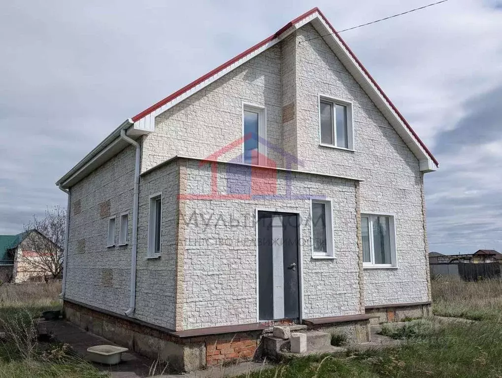 Дом в Белгородская область, Губкин Малиновая ул., 22 (100 м) - Фото 1