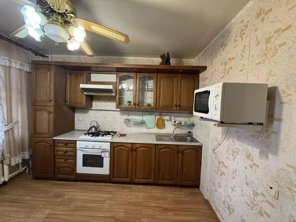 2-к кв. Калужская область, Калуга ул. Суворова, 147 (68.0 м) - Фото 1