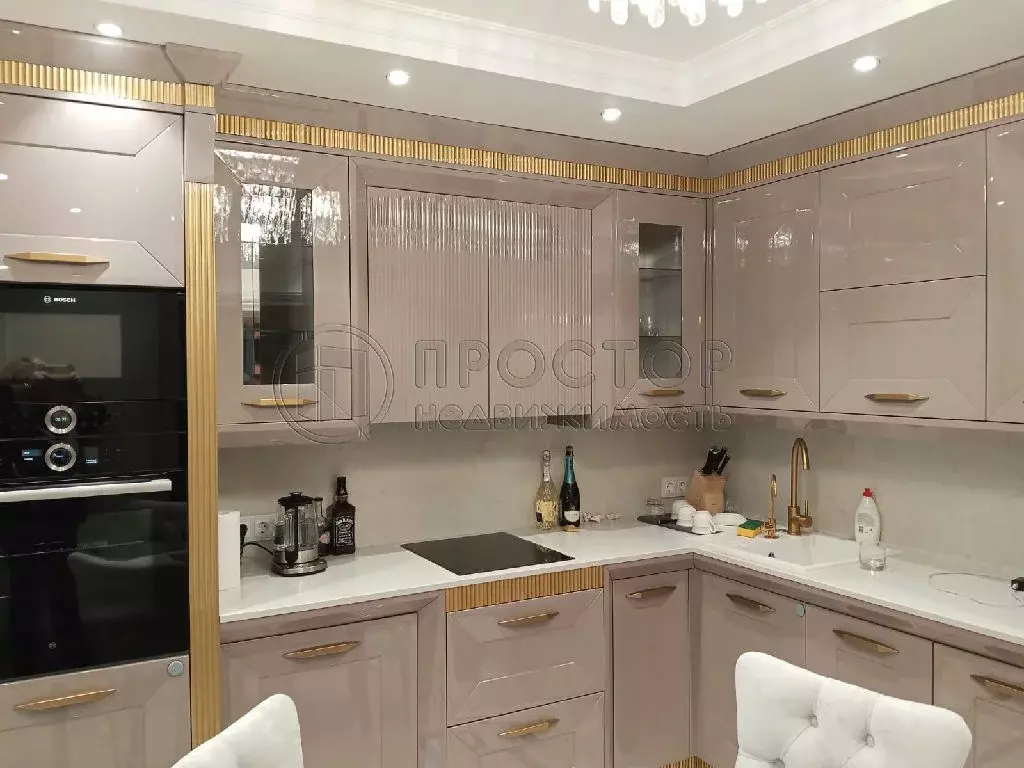 Продается 4-комнатная квартира - Фото 2