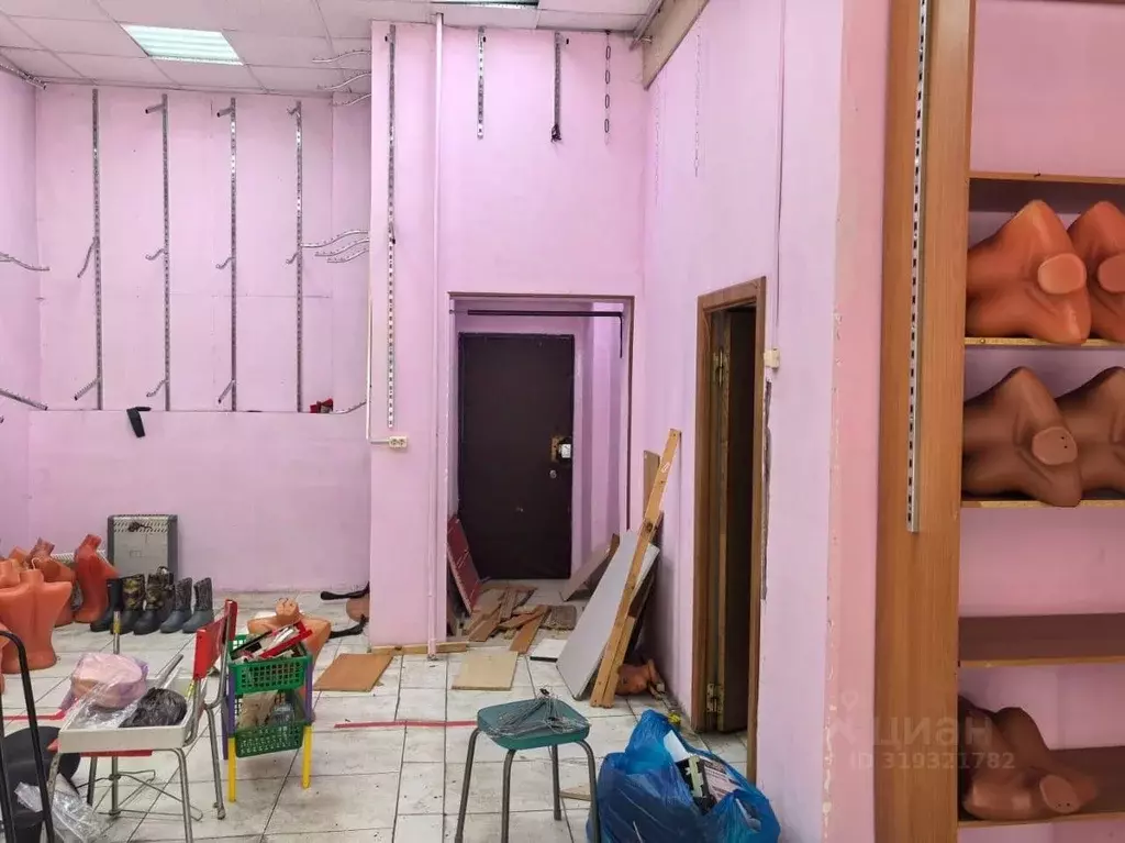 Торговая площадь в Москва ул. Народного Ополчения, 20К1 (221 м) - Фото 1