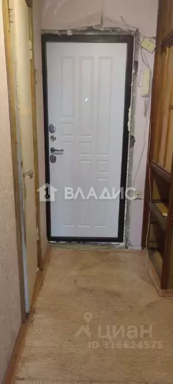 2-к кв. Владимирская область, Владимир ул. Комиссарова, 2а (50.2 м) - Фото 0