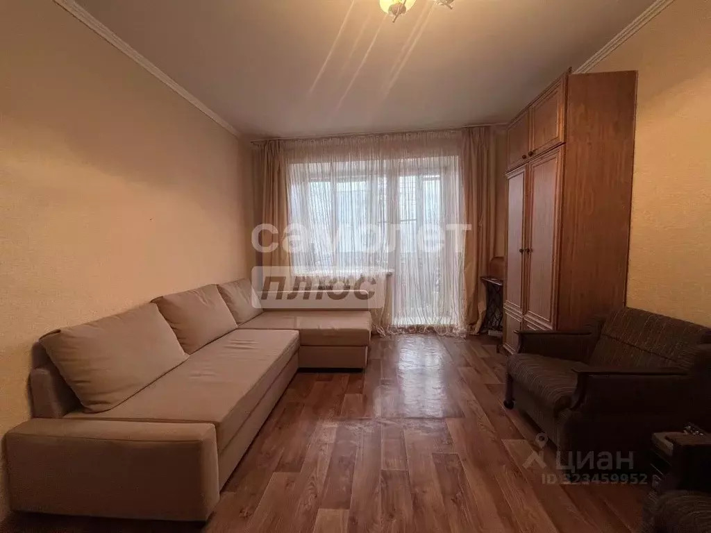 2-к кв. Самарская область, Сызрань просп. 50 лет Октября, 72 (50.0 м) - Фото 1