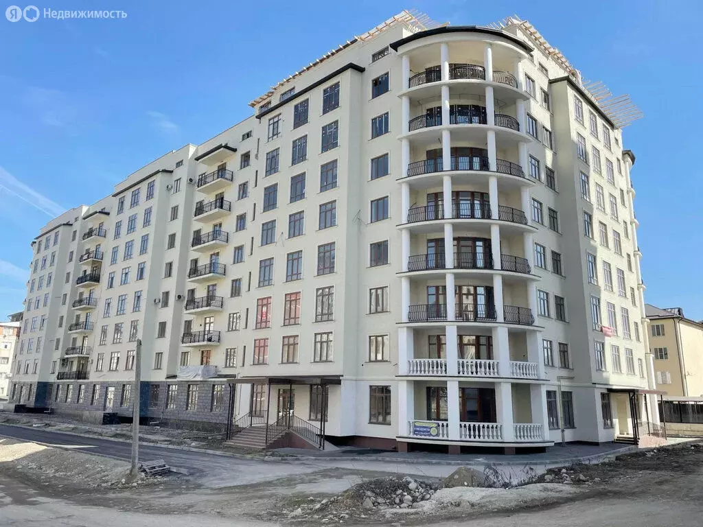4-комнатная квартира: Нальчик, улица Героя России Т.М. Тамазова, 2А ... - Фото 1