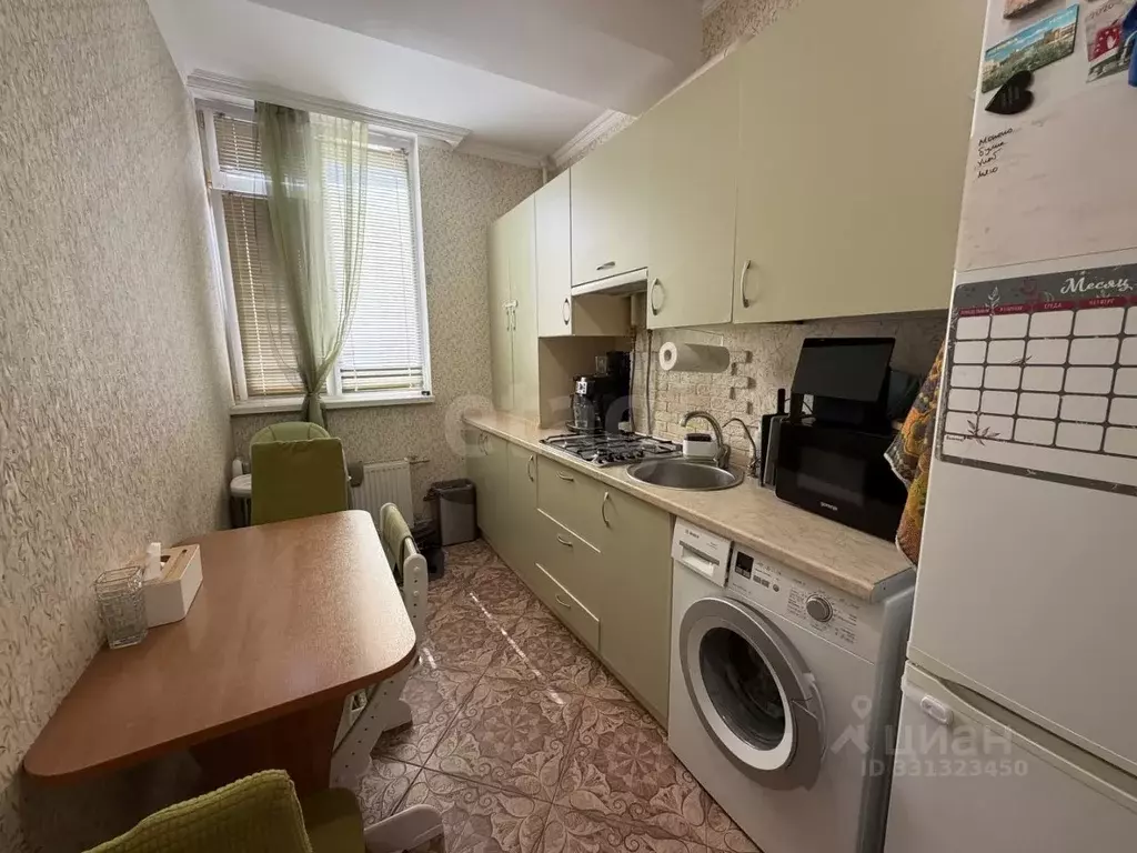 2-к кв. Севастополь просп. Столетовский, 45 (46.5 м) - Фото 1