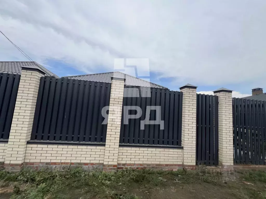 Дом в Ростовская область, Таганрог ул. Рябиновая, 17Б (100 м) - Фото 1