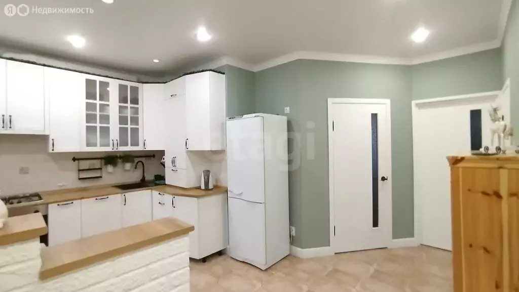 2-комнатная квартира: Брянск, улица Жуковского, 21 (58.1 м) - Фото 1