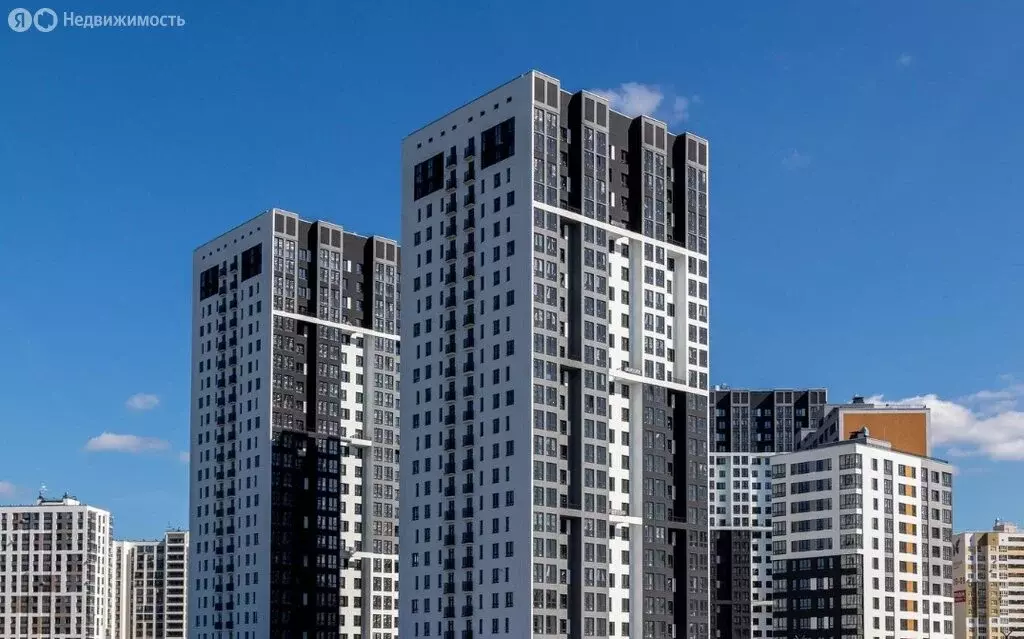 4-комнатная квартира: Тюмень, улица Фармана Салманова, 22 (166 м) - Фото 1