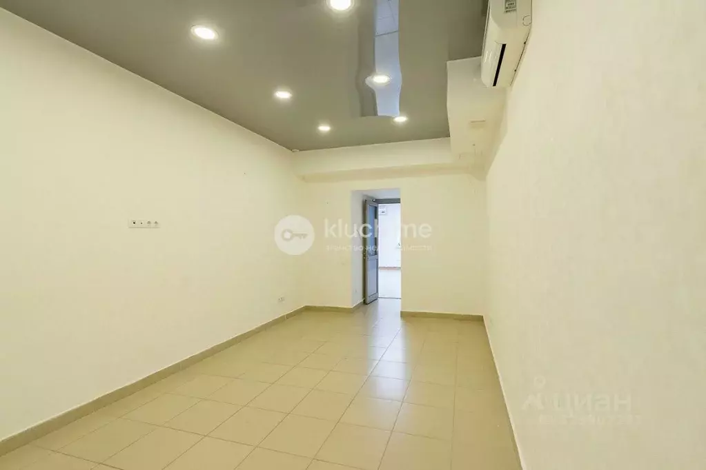 Помещение свободного назначения в Татарстан, Казань ул. Соловецких ... - Фото 2