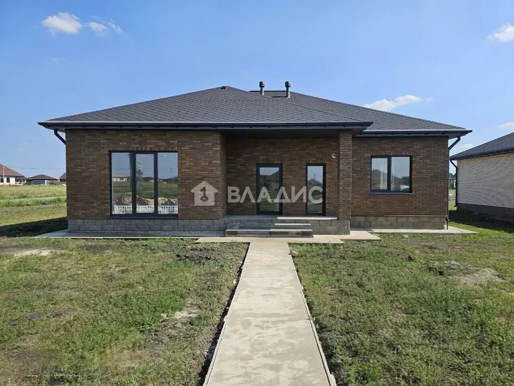 Дом в Белгородская область, Белгородский район, Разумное рп ул. ... - Фото 1