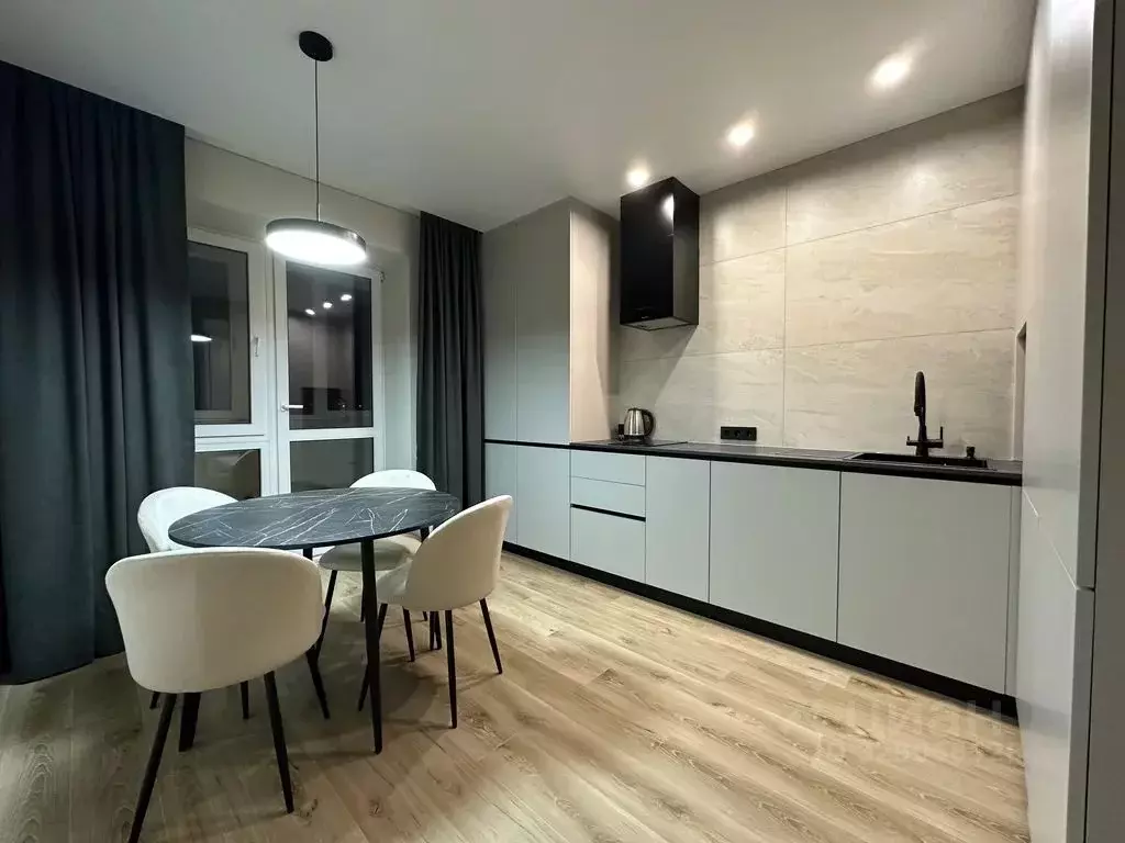 2-к кв. Калмыкия, Элиста 1-й мкр, 40А (67.0 м) - Фото 1